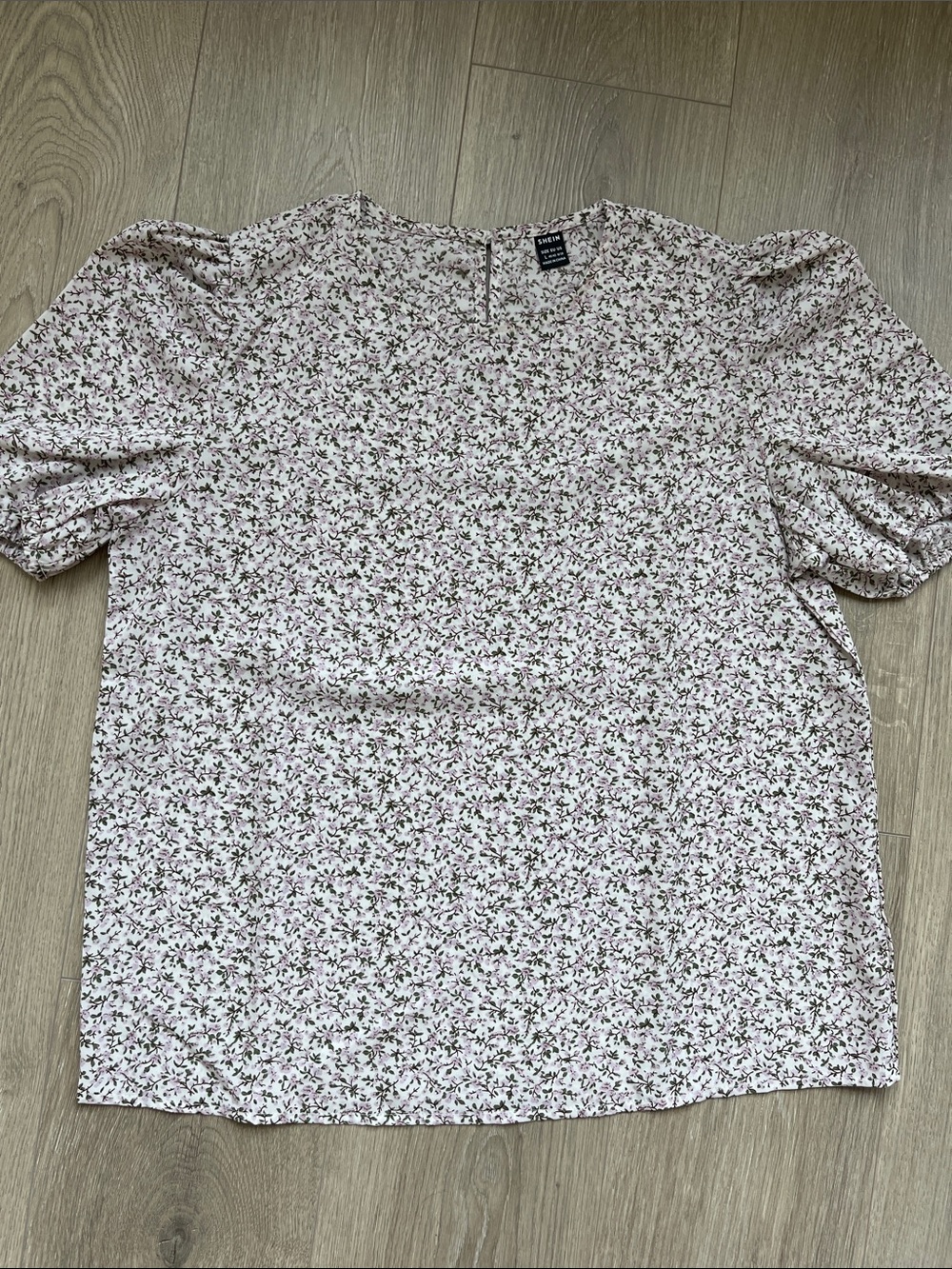 SHEIN Pink Floral Puff Sleeve Blouse